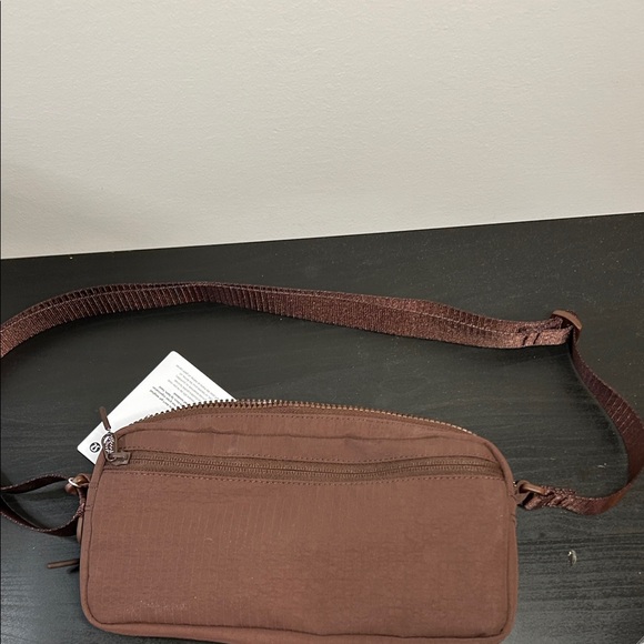 Lululemon Brown Multi-Pocket Crossbody Bag - Picture 2 of 3